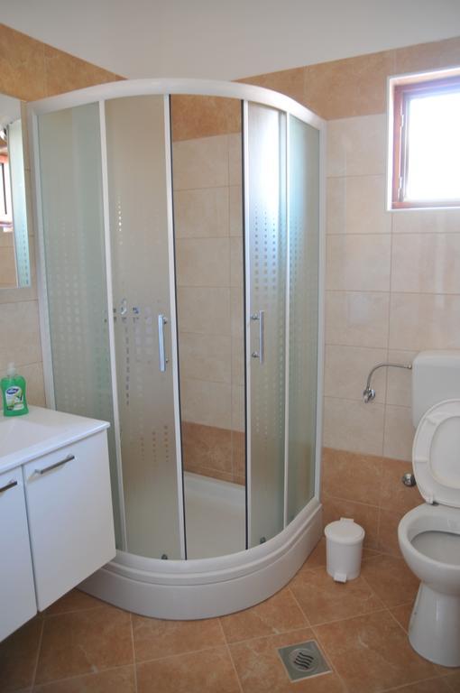 A&L Apartamento Sukošan Exterior foto