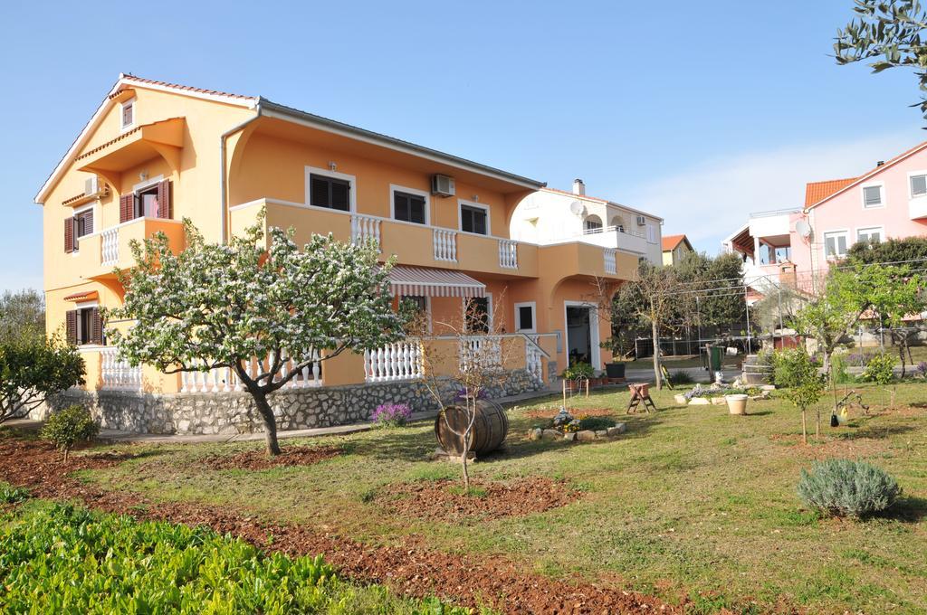 A&L Apartamento Sukošan Exterior foto