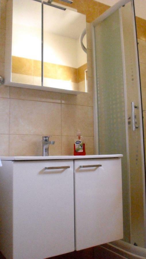 A&L Apartamento Sukošan Exterior foto