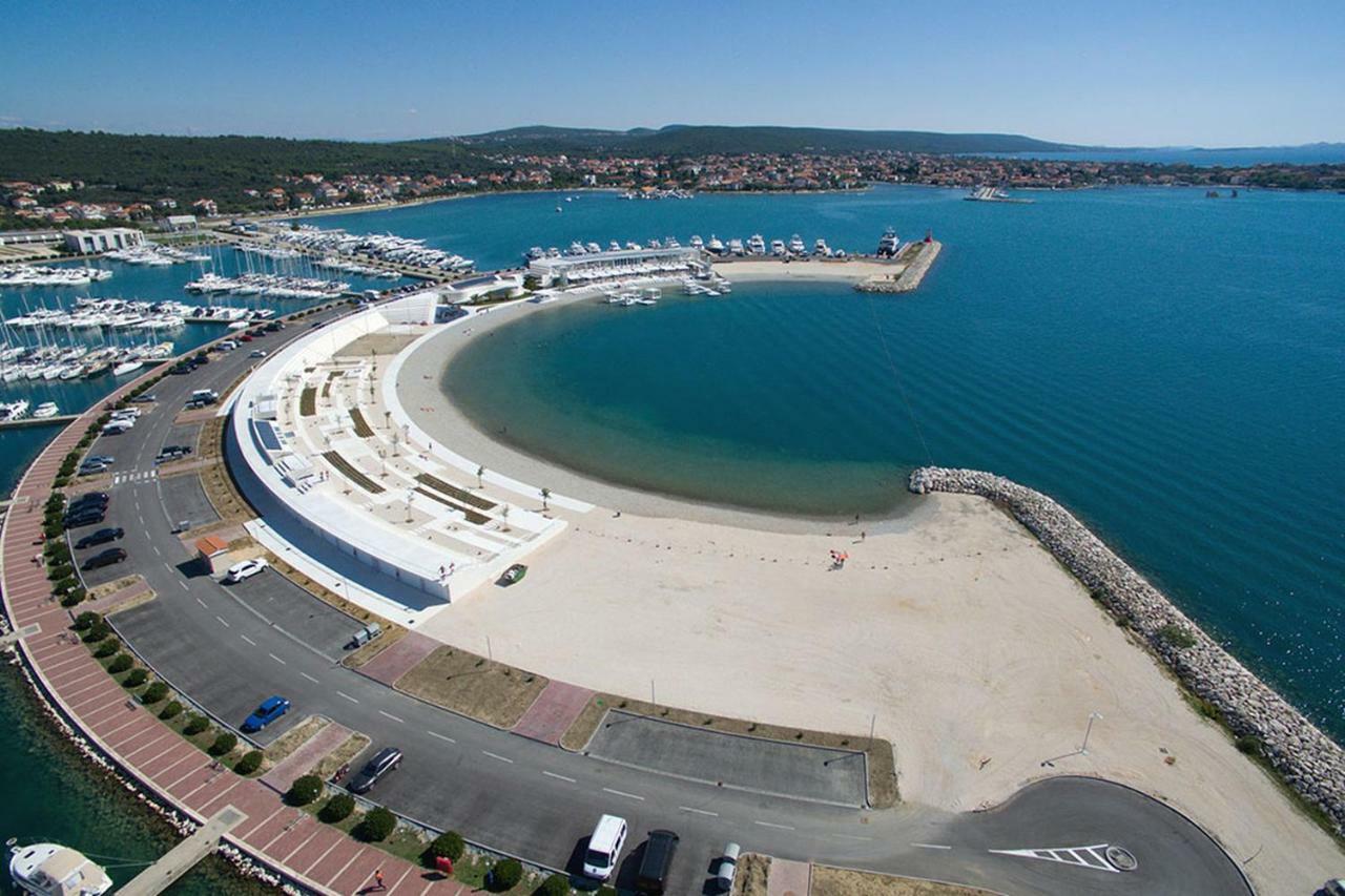A&L Apartamento Sukošan Exterior foto